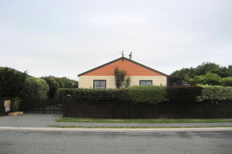 Photo of property in 35 Shelley Street, Rolleston, 7614