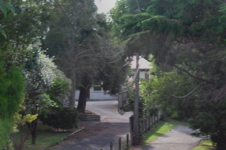 Photo of property in 10 Alston Avenue, Kelston, Auckland, 0602