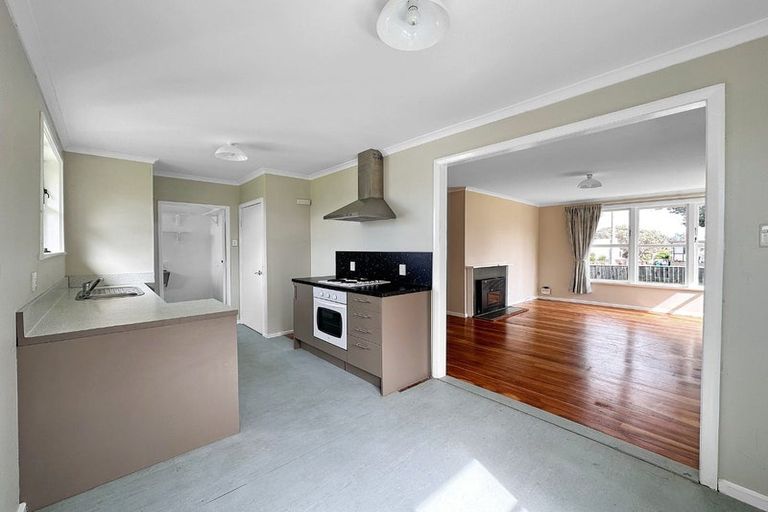 Photo of property in 19 Maire Street, Gonville, Whanganui, 4501