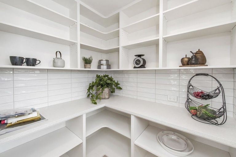 Photo of property in 164 Shillingford Boulevard, Rolleston, 7615