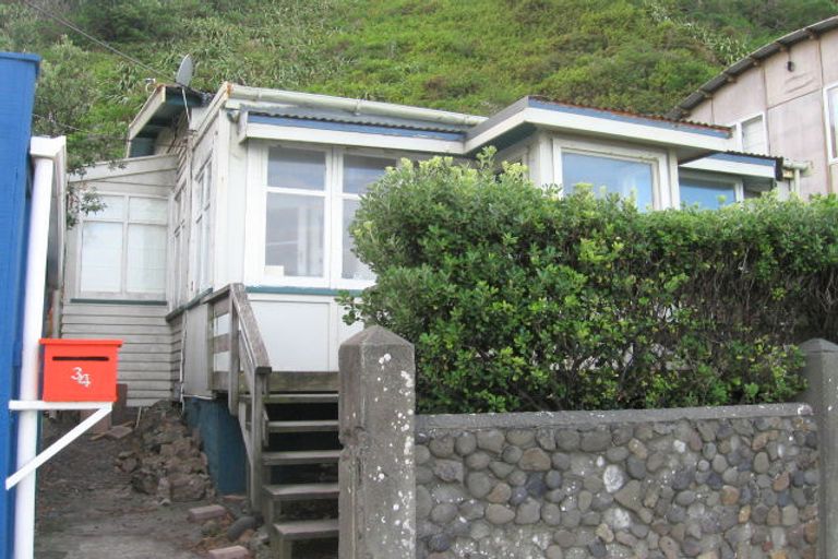 Photo of property in 34 Owhiro Bay Parade, Owhiro Bay, Wellington, 6023