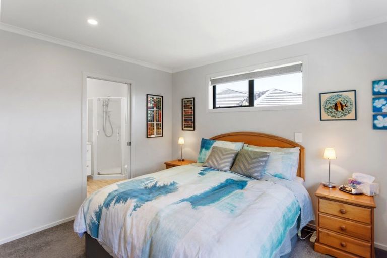 Photo of property in 8 Livingstone Drive, Papamoa Beach, Papamoa, 3118