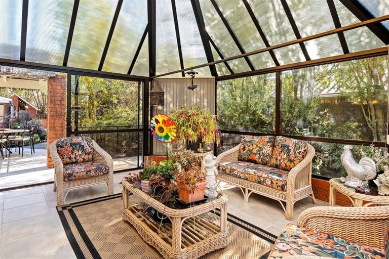 Photo of property in 32 Halswell Junction Road, Halswell, Christchurch, 8025