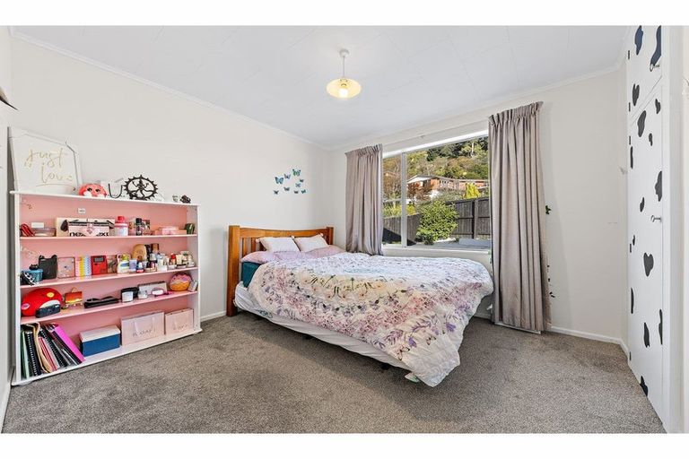 Photo of property in 1/61 Landsdowne Terrace, Cashmere, Christchurch, 8022