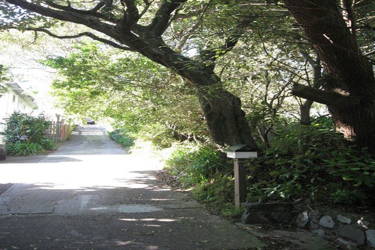 Photo of property in 15 Ngaio Gorge Road, Ngaio, Wellington, 6035