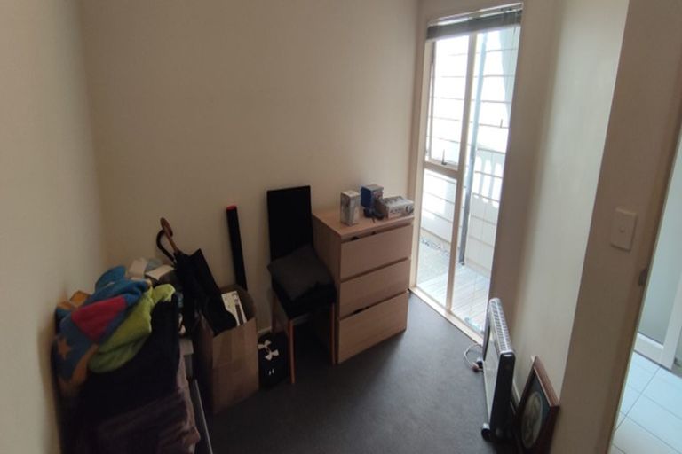 Photo of property in 1/206 Manuka Road, Bayview, Auckland, 0629