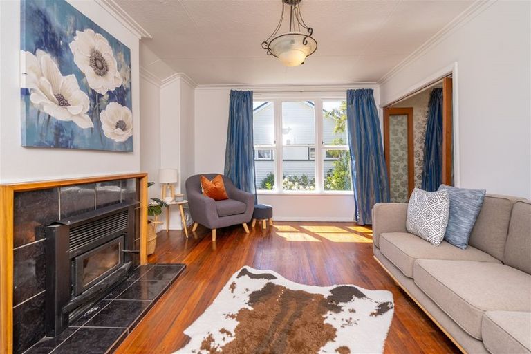 Photo of property in 27 Hanlon Street, Halfway Bush, Dunedin, 9010
