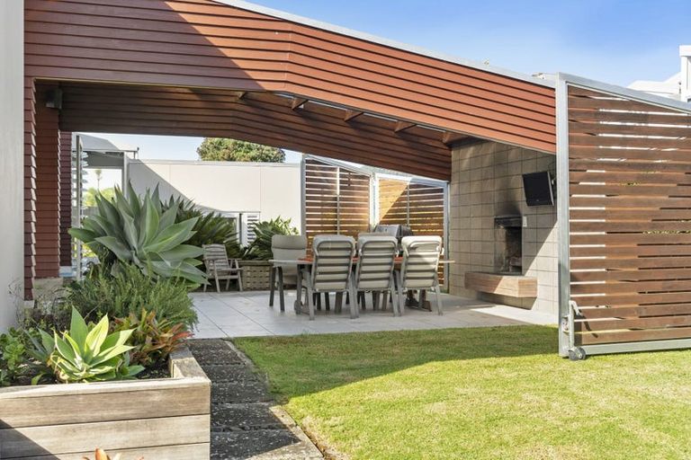 Photo of property in 12 Dunlop Drive, Pauanui, Hikuai, 3579