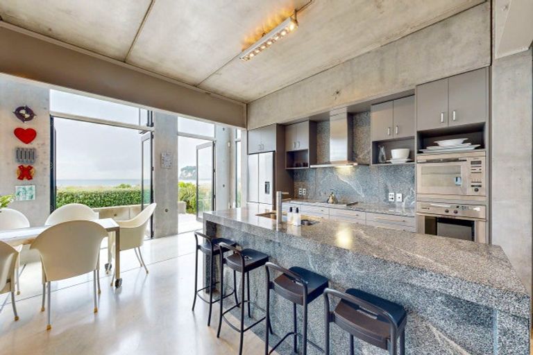 Photo of property in 220b Beverley Terrace, Whangamata, 3620