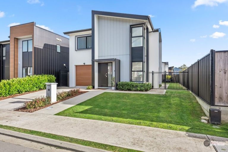 Photo of property in 4 Aston Crescent, Wallaceville, Upper Hutt, 5018