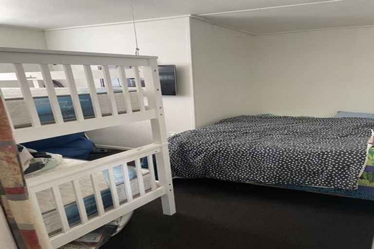 Photo of property in 1 First Avenue, Urenui, 4377