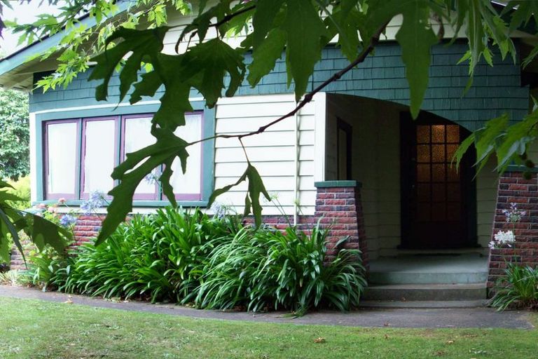 Photo of property in 21 Pencarrow Street, Highbury, Palmerston North, 4412