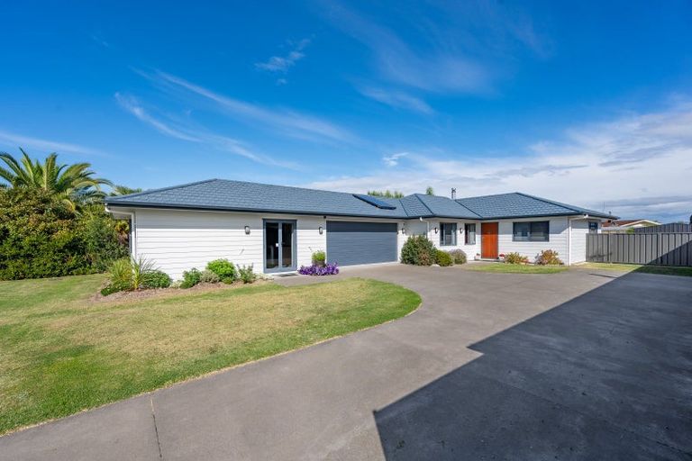 Photo of property in 18 Mcnaughton Place, Onekawa, Napier, 4110