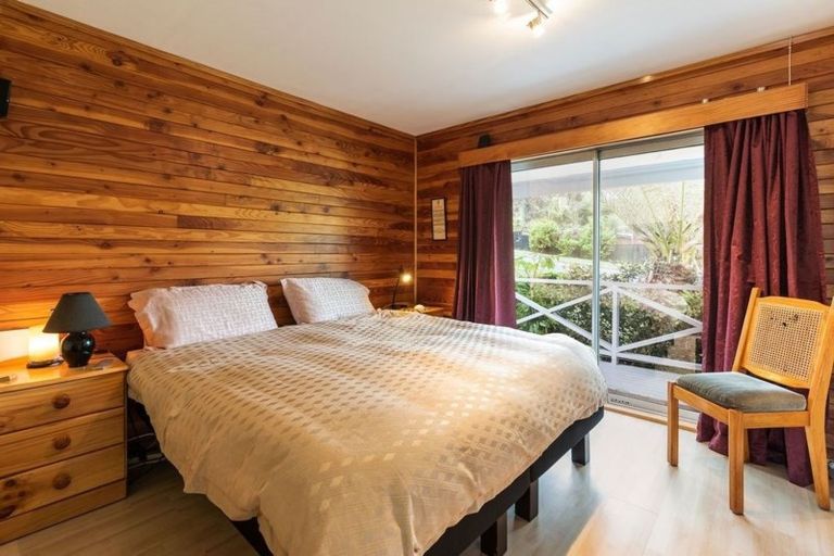 Photo of property in 90 John Downs Drive, Browns Bay, Auckland, 0630