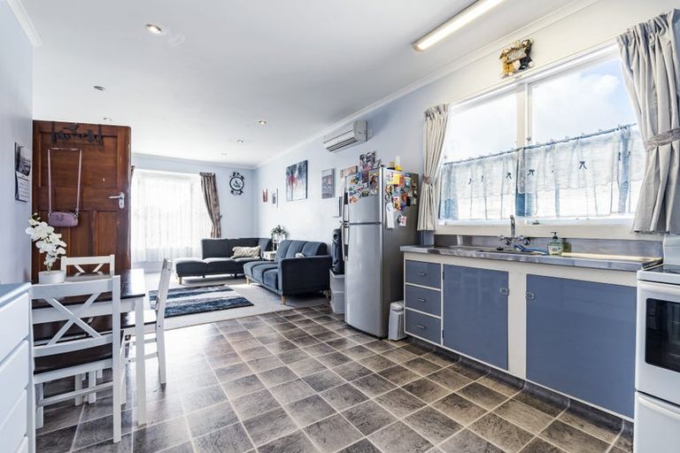 Photo of property in 35 Browne Street, Waitara, 4320