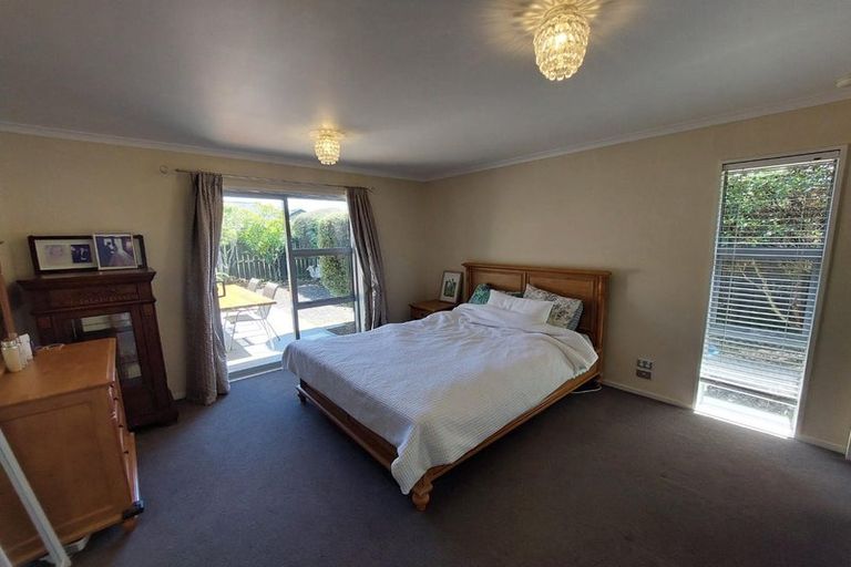 Photo of property in 25 Handley Crescent, Wigram, Christchurch, 8042
