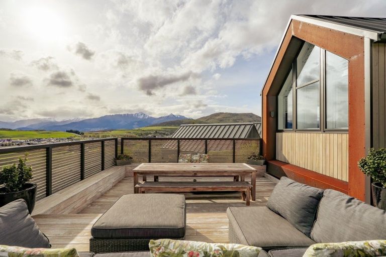 Photo of property in 4 Mckellar Drive, Jacks Point, Queenstown, 9371