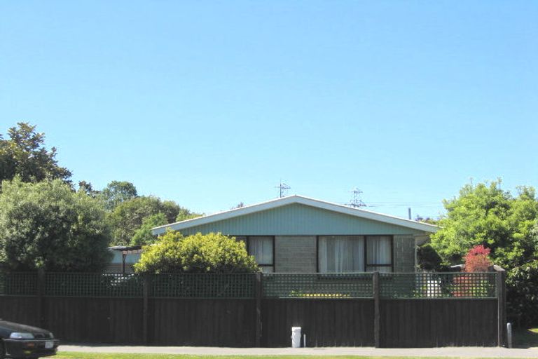 Photo of property in 100 Farrington Avenue, Bishopdale, Christchurch, 8053