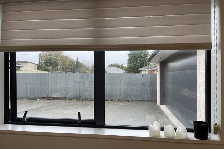 Photo of property in 15a Hooker Avenue, Bryndwr, Christchurch, 8053