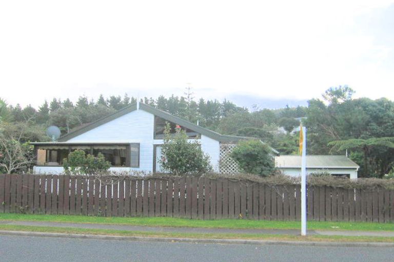 Photo of property in 205 Onemana Drive, Onemana, Whangamata, 3691