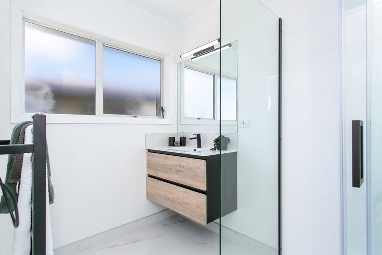 Photo of property in 56 Maclean Street, Cambridge, 3434