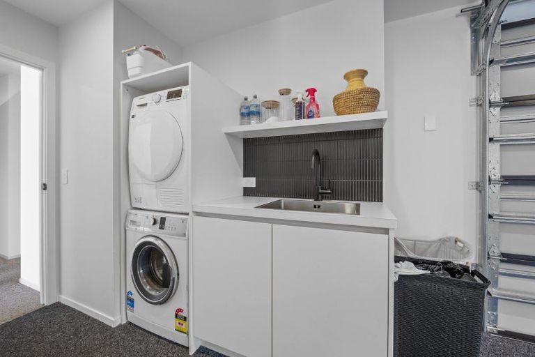 Photo of property in 40 Barrett Road, Whalers Gate, New Plymouth, 4310