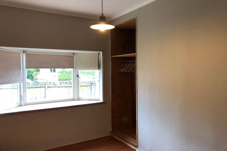 Photo of property in 1/18 Hill Road, Hillpark, Auckland, 2102