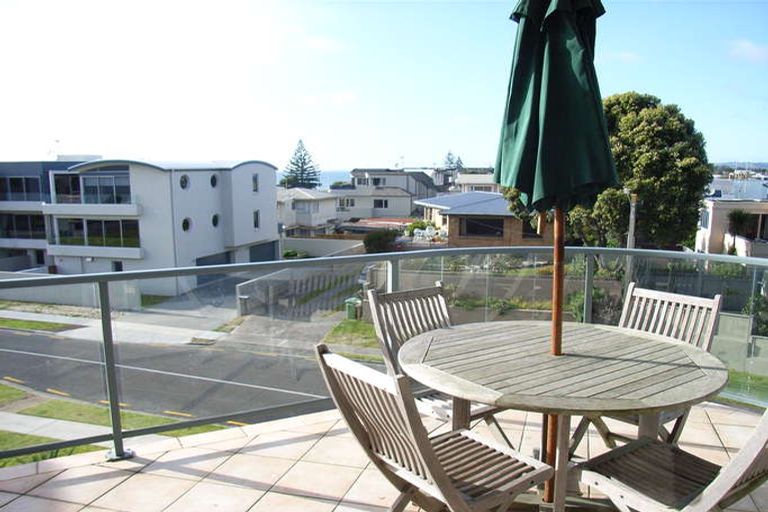 Photo of property in 410/178 Marine Parade, Mount Maunganui, 3116