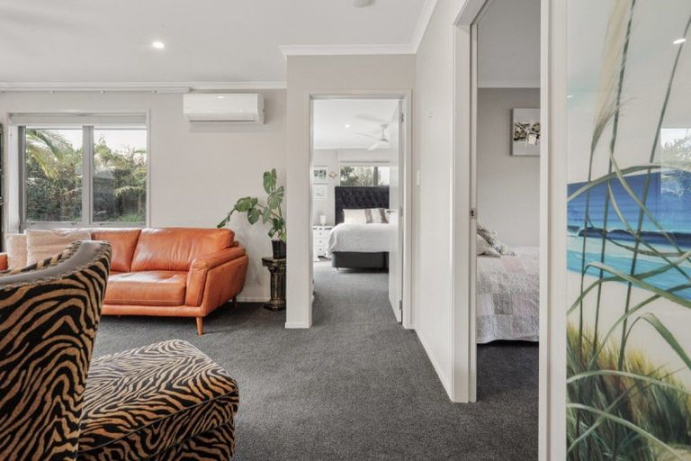 Photo of property in 87 Sandhurst Drive, Papamoa Beach, Papamoa, 3118