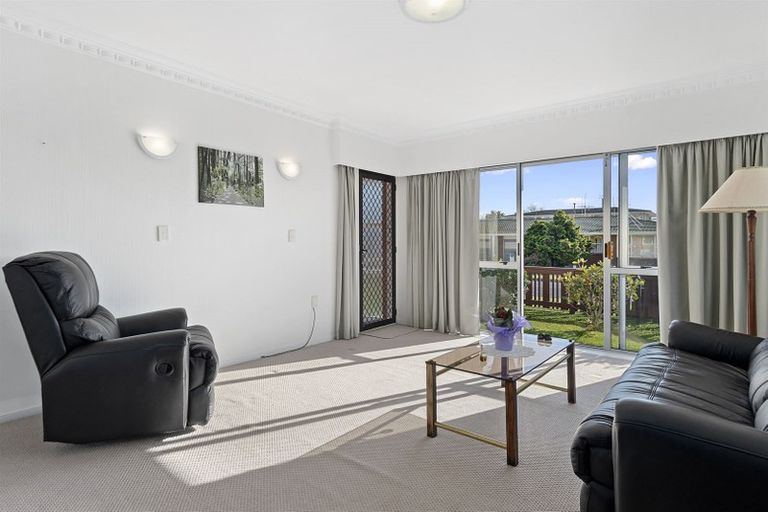 Photo of property in 2 Tupaea Place, Otumoetai, Tauranga, 3110