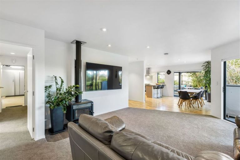 Photo of property in 56 Donald Street, Stanmore Bay, Whangaparaoa, 0932