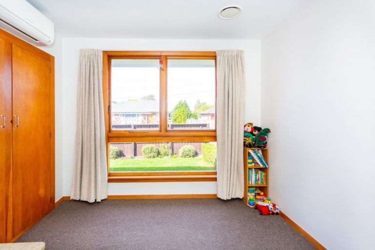 Photo of property in 1/30 Erin Crescent, Mairehau, Christchurch, 8013