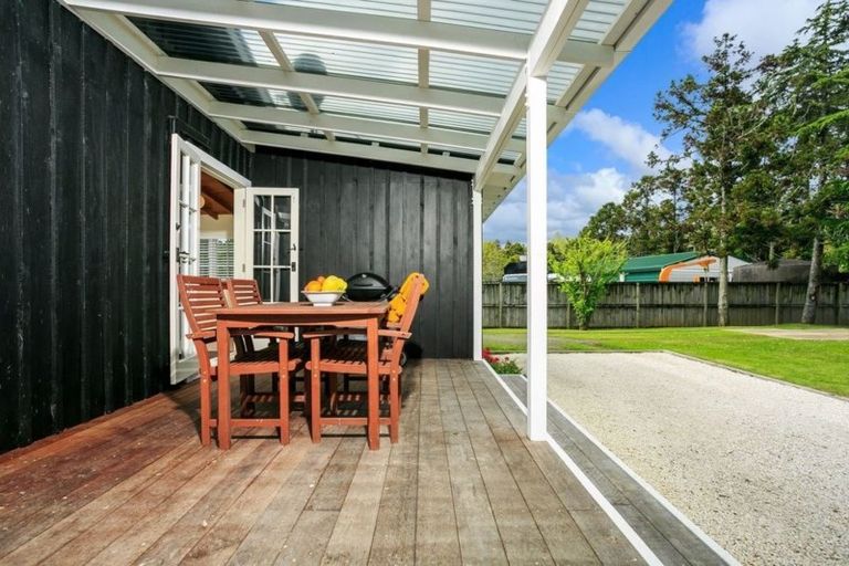 Photo of property in 16 Waitoki Road, Waitoki, Kaukapakapa, 0871