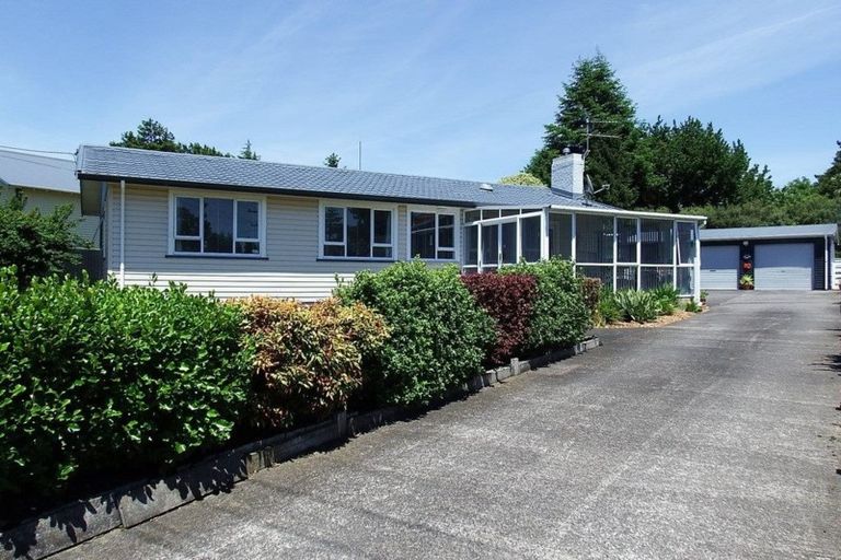 Photo of property in 77 Collingwood Street, Eltham, 4322