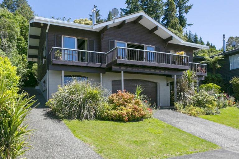 Photo of property in 90 Wakeman Road, Acacia Bay, Taupo, 3330