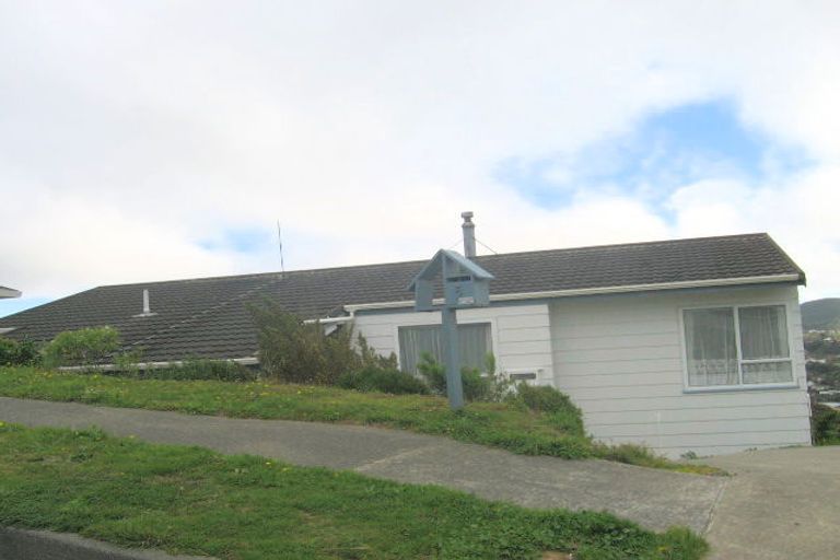 Photo of property in 5 Trinidad Crescent, Grenada Village, Wellington, 6037