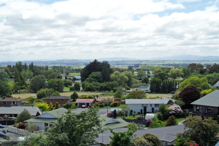 Photo of property in 4 Aotea Crescent, Gore, 9710