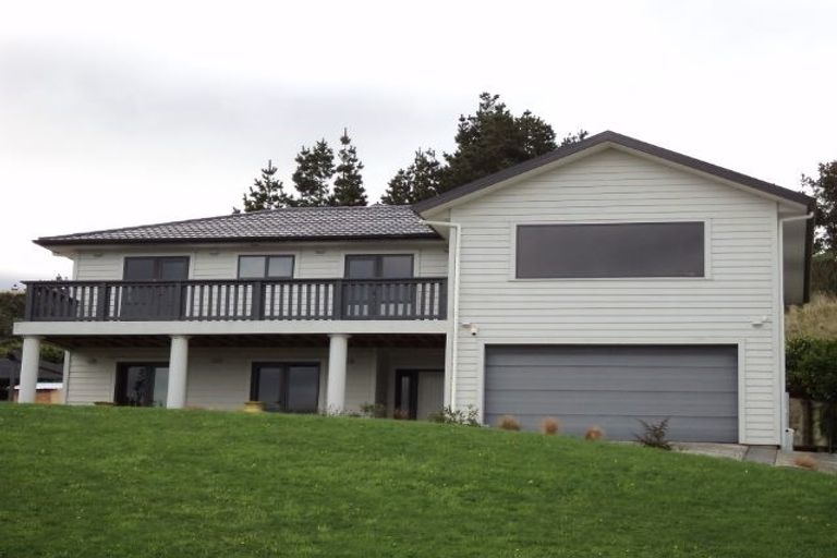 Photo of property in 54 Arahiwi Grove, Tirohanga, Lower Hutt, 5010