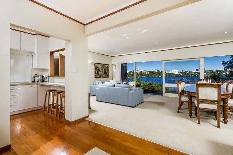 Photo of property in 47 Sylvan Park Avenue, Milford, Auckland, 0620