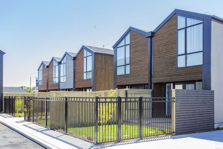 Photo of property in 3/129 Sherborne Street, St Albans, Christchurch, 8014