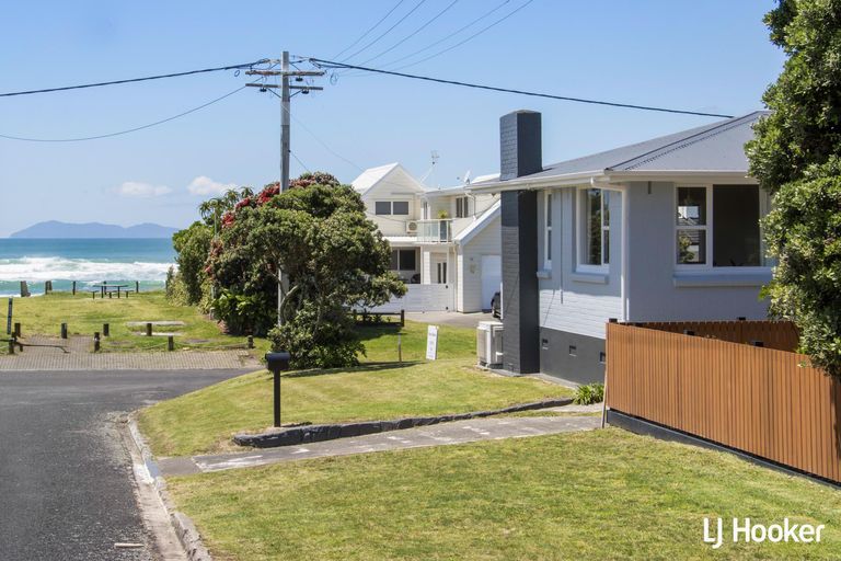 Photo of property in 2 Hillary Street, Waihi Beach, 3611