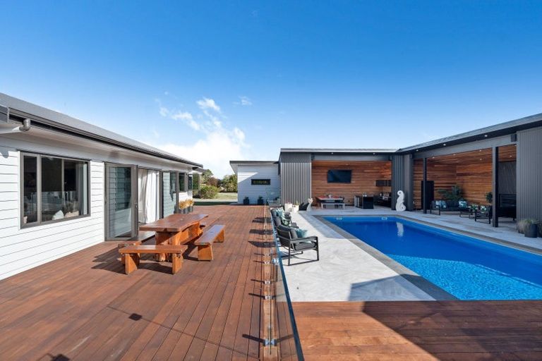 Photo of property in 210 Wards Line, Morison Bush, Greytown, 5794