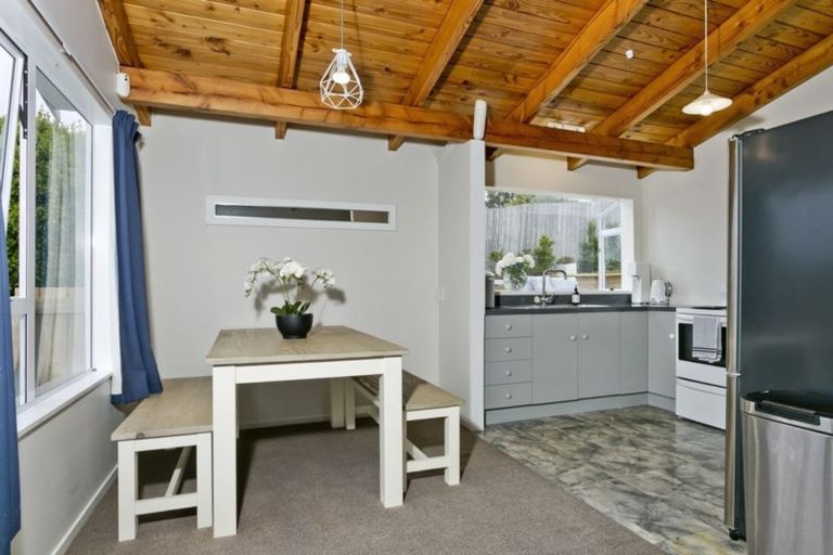 Photo of property in 1/19 Romulus Place, Totara Vale, Auckland, 0629