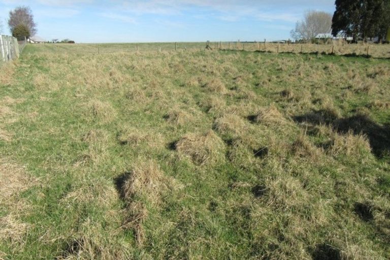 Photo of property in 69 Timaru Road, Waimate, 7924