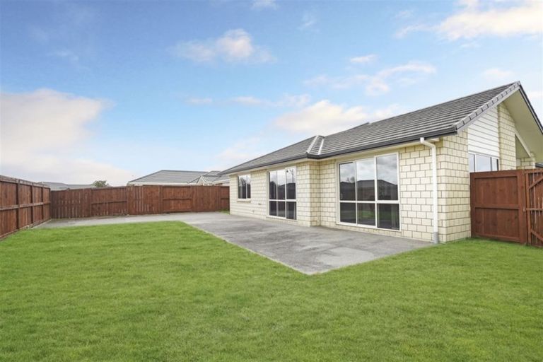 Photo of property in 4 Waltham Place, Rototuna North, Hamilton, 3210