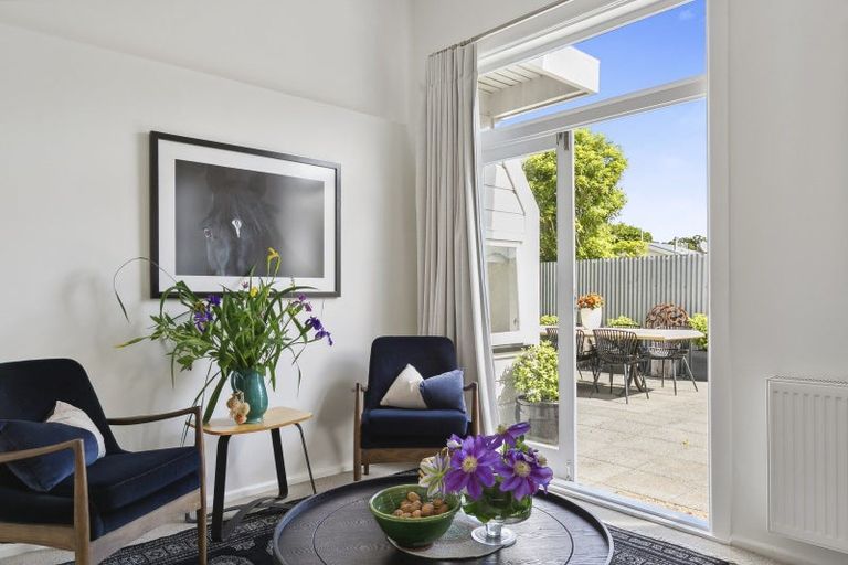 Photo of property in 18 Ottawa Road, Ngaio, Wellington, 6035