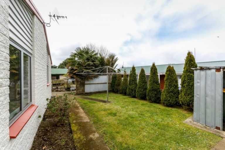 Photo of property in 7 Ross Place, Blagdon, New Plymouth, 4310