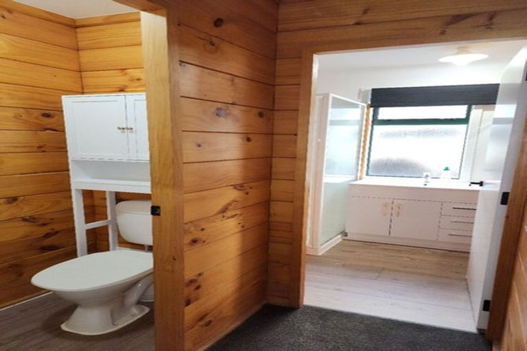 Photo of property in Te Awhina Apartments, 7/22 Sussex Street, Mount Cook, Wellington, 6021