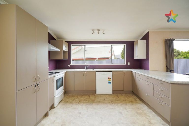 Photo of property in 22 Avon Place, Clifton, Invercargill, 9812