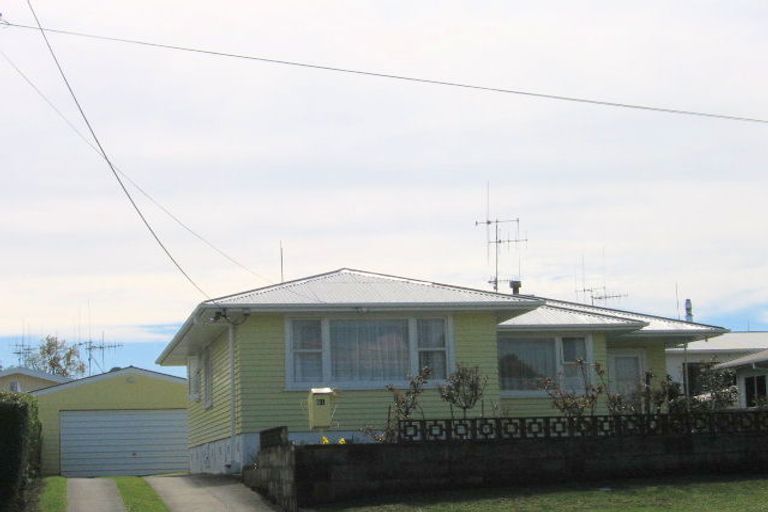 Photo of property in 21 Millers Road, Brookfield, Tauranga, 3110